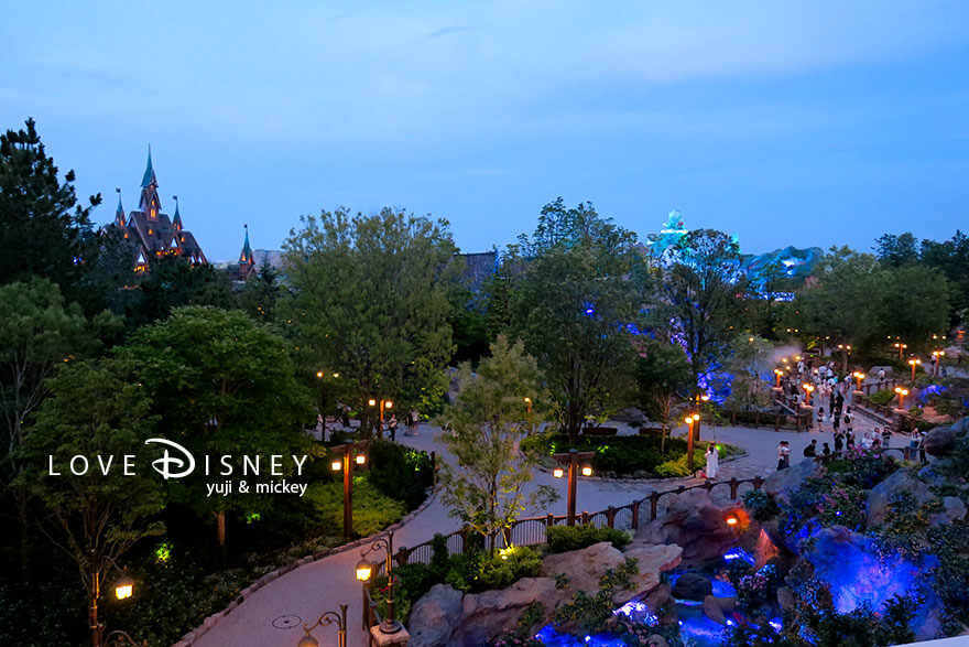 東京ディズニーシー・ファンタジースプリングスホテル（3階にあるテラス）夜景